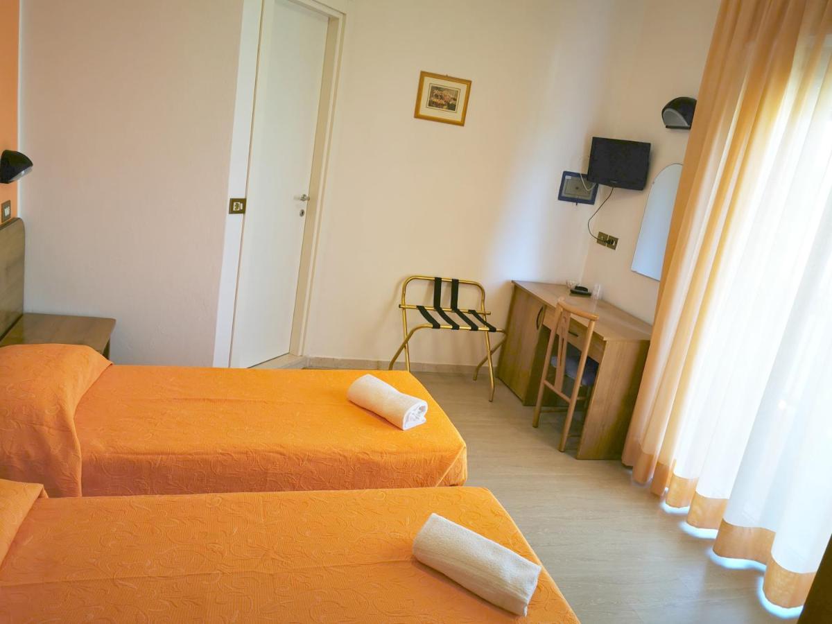 Hotel Tivoli Misano Adriatico Extérieur photo